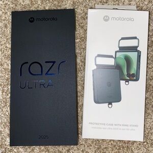 Motorola Razr Ultra 2025 512GB w/ Protective Case & Ring Stand